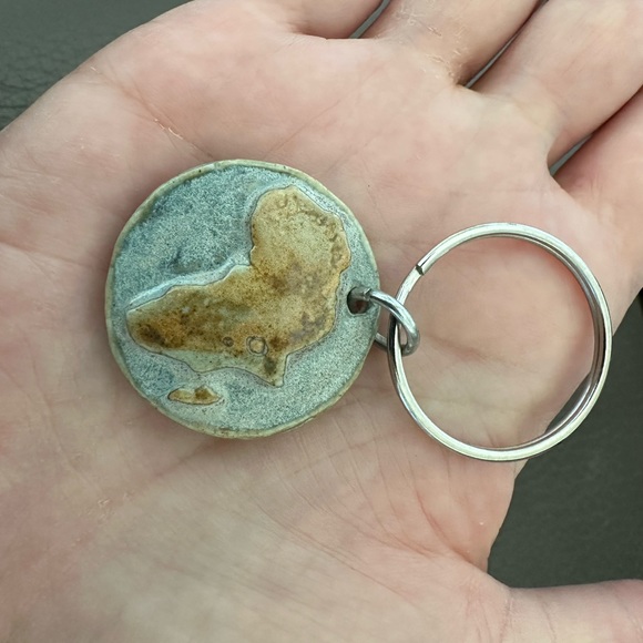 Love this New Map Africa Keychain - Picture 2 of 3